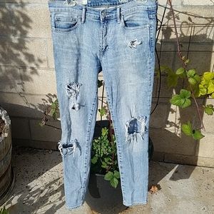 Skinny distressed jeans